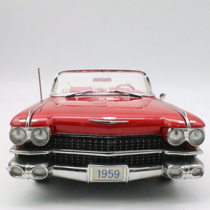 Franklin / Danbury Mint 1:24 - 1 - Model car - Cadillac Series 62 1959