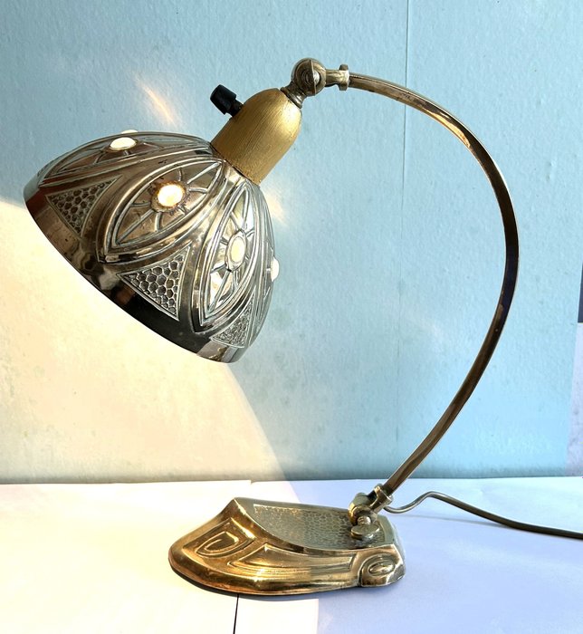 Lamp (1) - Brass