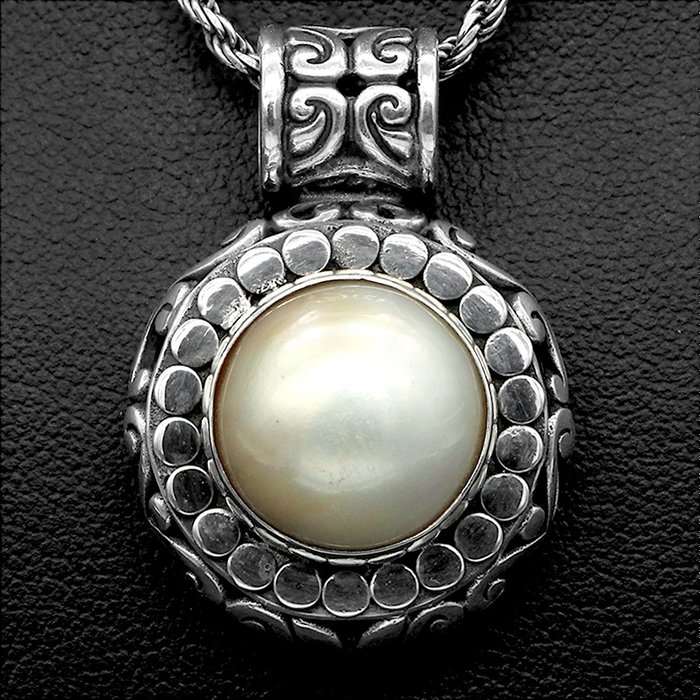 Natural Freshwater Pearl silver pendant - Height: 32.8 mm - Width: 23.3 mm- 10 g