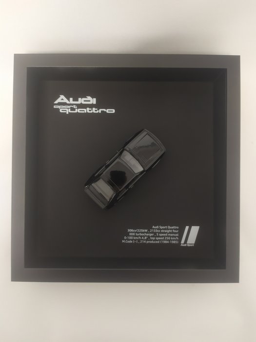 Dekorativ gjenstand - Audi - Sport Quattro - Framed Shadow Box - 2024