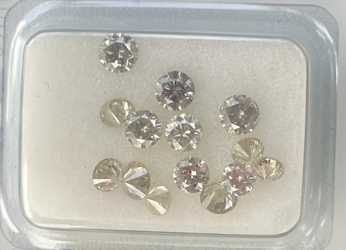14 pcs 钻石 - 1.50 ct - 圆形, 明亮型 - mix colors - SI2 微内含二级, VS2 轻微内含二级