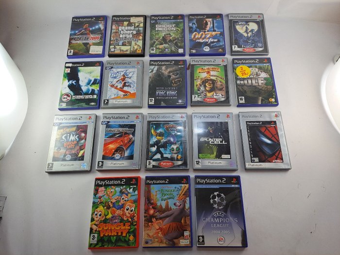 Sony - Playstation 2 Games Set - 18 Games - Video game set (1) - In original box