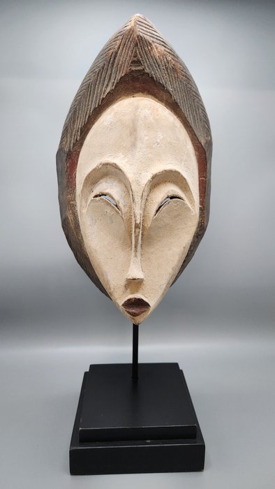 suveren maske - Punu (eller Bapounou) - Gabon  (Ingen reservasjonspris)