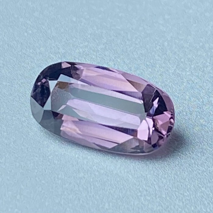 紫色 尖晶石 - 1.30 ct