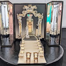 Limited Edition Doos van Chanel Nummer 5 eau de parfum première doos met beperkte oplage – Parfumfles (1) – Glas