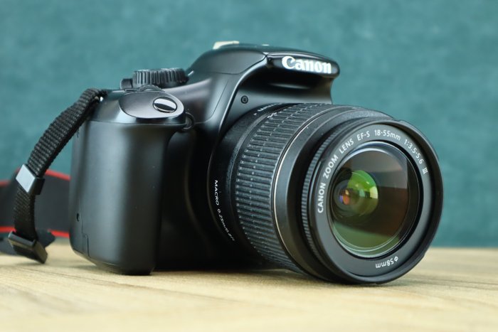 Canon EOSD 1100D | Canon zoom lens EF-S 18-55mm 1:3.5-5.6 數位單眼反光相機（DSLR）