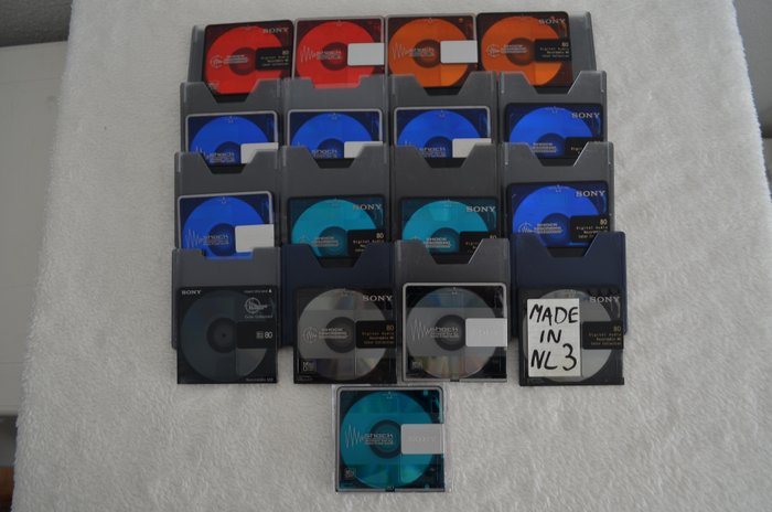 Sony - Maxell - Fuji - TDK 80 min premium Minidisc Number of items: 29