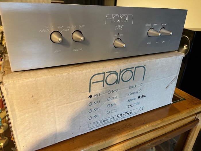 Aaron - NO. 1- Amplificatore integrato a stato solido