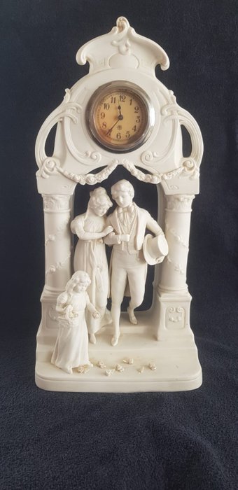 Reloj de repisa de chimenea - Junghans -   porcelana galleta - 1900-1920
