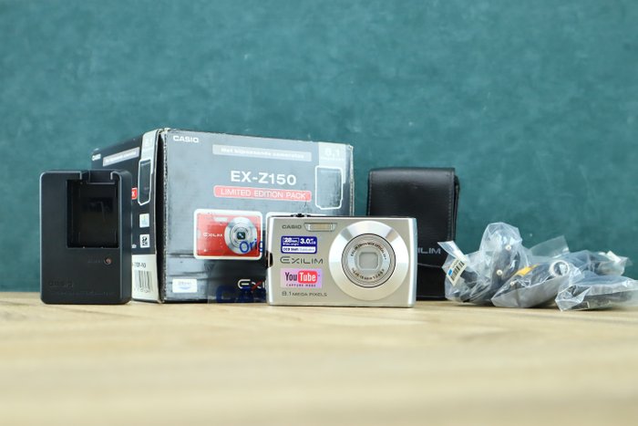 Casio EX-Z150 | Exfilm 28mm f=4.65-18.6mm 1:2.6-5.9 Digitalt kompaktkamera