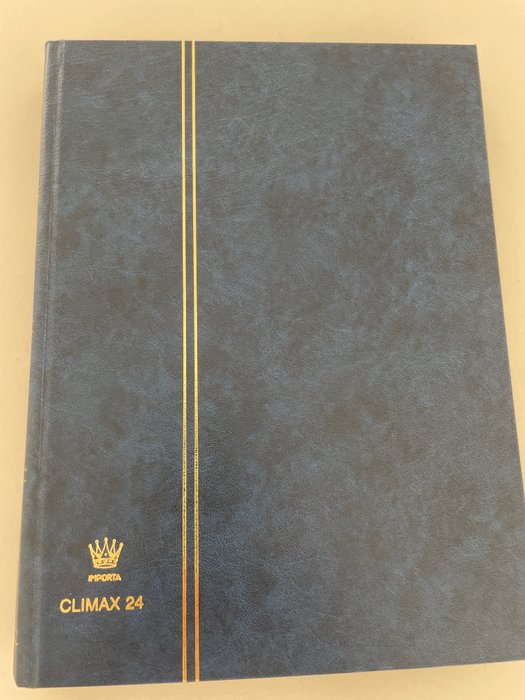 Índias Orientais Holandesas 1864/1948 - Bela coleção das Índias Orientais Holandesas em um álbum azul com páginas pretas