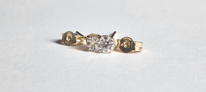 No Reserve Price - Stud earrings - 18 kt. Yellow gold Diamond  (Natural) - Diamond 