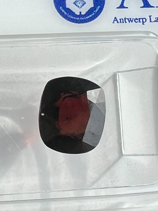 橙色, 红色 尖晶石  - 1.98 ct - 安特卫普宝石检测实验室（ALGT） - 深橙红