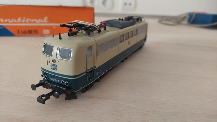 Roco H0轨 - 62596 - 电力机车 (1) - BR 111 - DB
