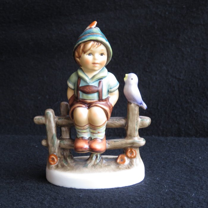 Goebel - M.I. Hummel - Figurină în miniaturală - Vaters Gscheitester / Wayside Harmony -  (1) - Porțelan