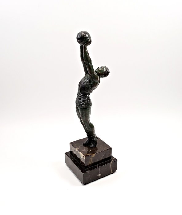 雕刻, after le Verrier - "Le Tir" giocatore di pallacanestro - 32 cm - 青銅