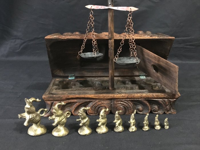 投石机平衡 -  非常罕见和精美的鸦片秤盒，内含 9 个大象重量 - 异国木材、铸造金属