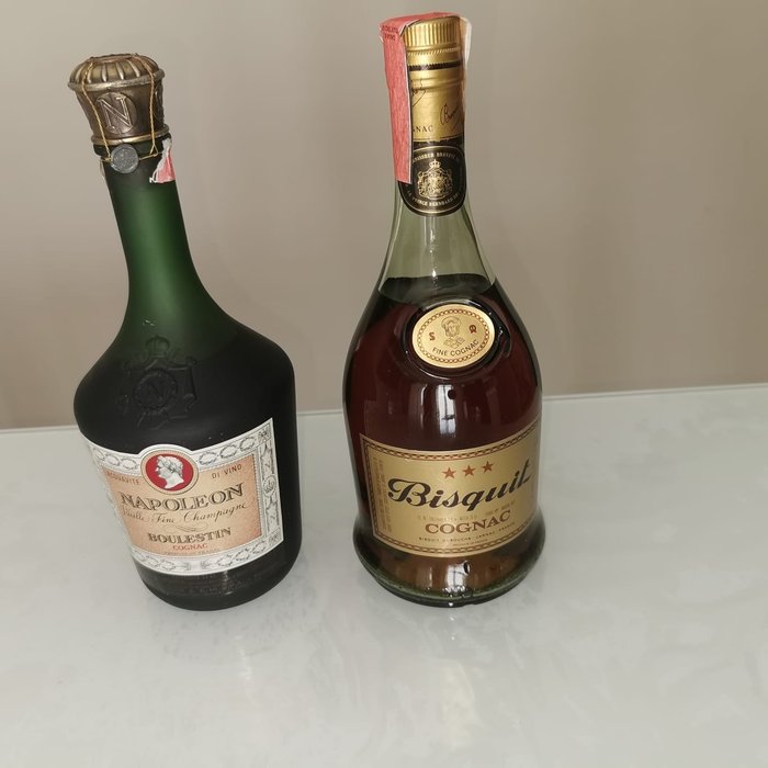 Bisquit, Boulestin - 3 Star + Napoleon Cognac  - b. 1970er Jahre - 0,75 Liter - 2 flaschen