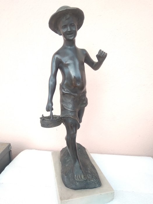 Dal modello di Giovanni De Martino (1870-1935) - Sculpture, Pescatore - 42 cm - Bronze patiné
