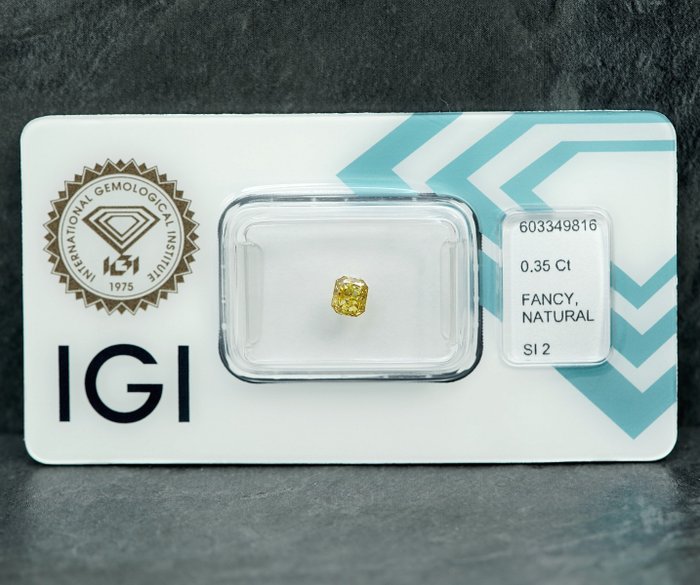 Gyémánt - 0.35 ct - Radiant - Natural Fancy Intense Yellow - Si2 - NO RESERVE PRICE