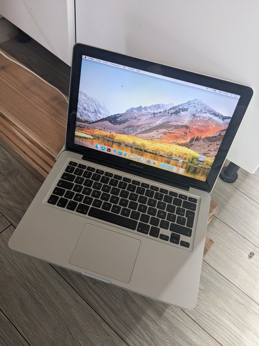 Apple MacBook Pro - 麦金塔电脑 - 带原装盒