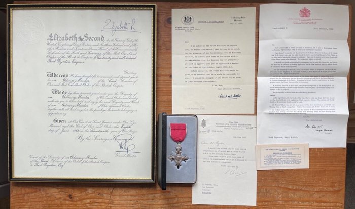 Queen Elizabeth II & Prince Philip - Signed MBE Certificate Royal Document in a Frame - 1968
