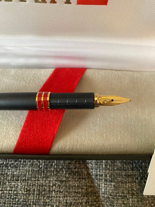 Ferrari - 钢笔