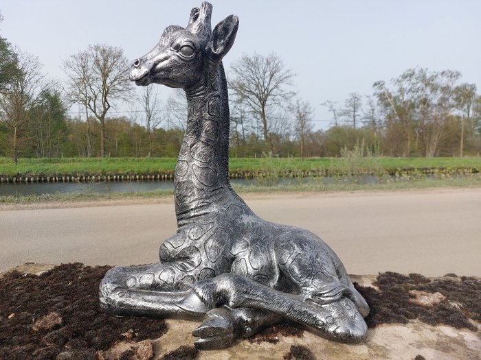 Szobor, lying silver bronze baby giraffe - 57 cm - polirezin