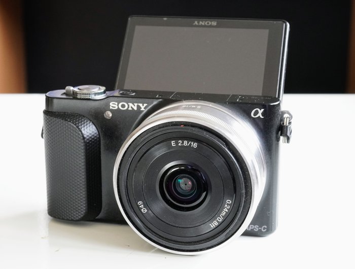 Sony NEX-3N + Sony 16 mm f2.8 pancake prime lens Digitális fényképezőgép