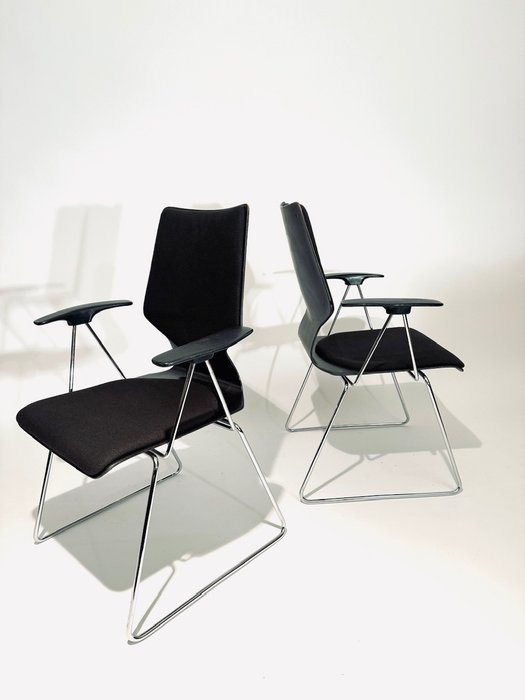 Flötotto - 椅 (2) - 膠合板, 鍍鉻