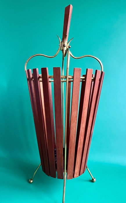Stojak na parasole - Stojak na parasole w stylu vintage z drewna tekowego i miedzi