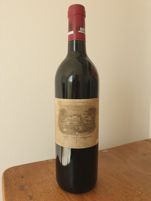1992 Chateau Lafite Rothschild - 波雅克 1er Grand Cru Classé - 1 Bottle (0.75L)