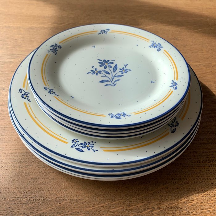 Staffordshire Tableware - Tafelservice (8) - Keramik