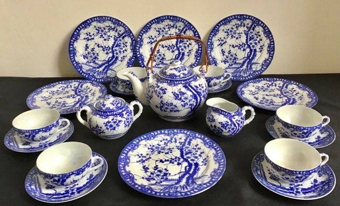Japans Arita porselein - 餐桌用具 (21) - 蓝白樱花图案茶/甜品餐具