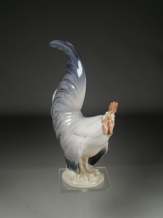 Royal Copenhagen - Christian Thomsen - 雕刻, Figurine d’un coq en porcelaine polychrome - 19 cm - 瓷器 - 1920