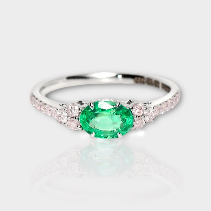 No Reserve Price - IGI 0.87 tw - Ring - 14 kt. White gold Emerald - Diamond 