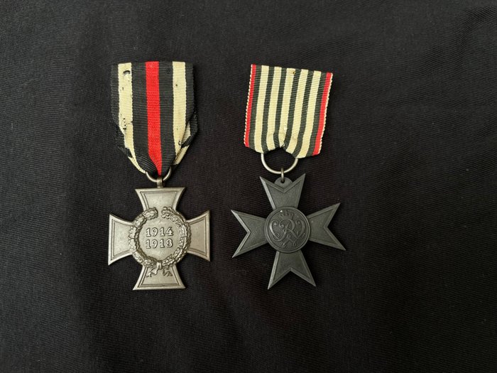 Set di due medaglie della Prima Guerra Mondiale (Hindenburg e Aiuto alla guerra) - Medaglia