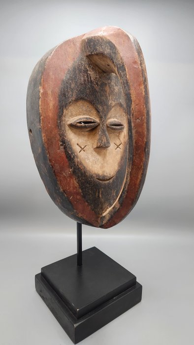 superb mask - Kwélé - Gabon  (No Reserve Price)