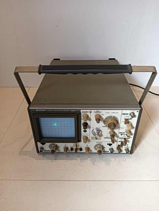 Hitachi - V-550B Osciloscópio