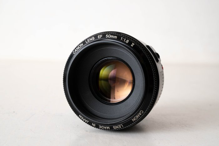 Canon EF 50mm f/1.8 II 针孔相机
