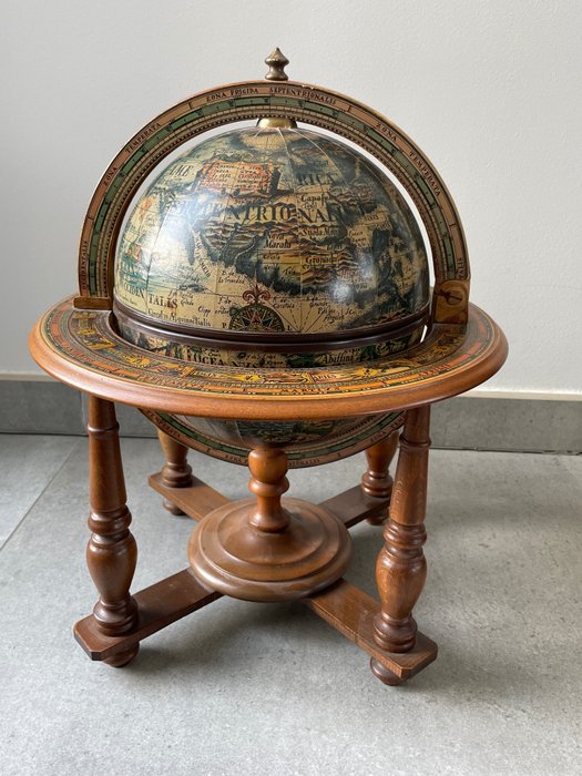 Europa, Tafelblad globe - Aards; Replica Mercator - 1961-1980
