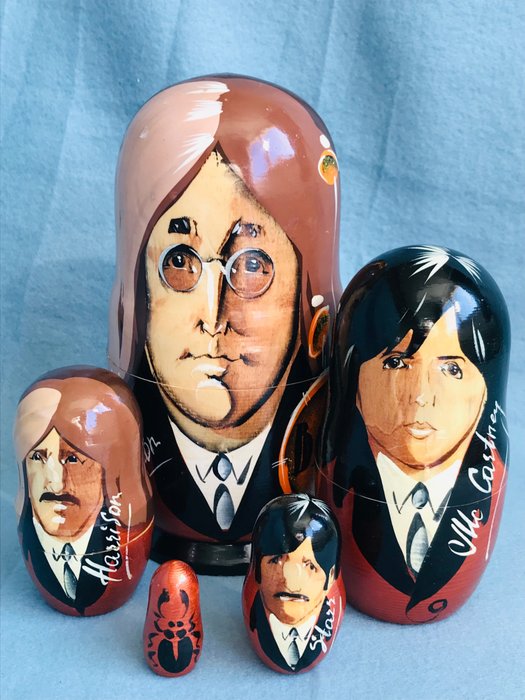 Collection thématique - Matriochkas des Beatles