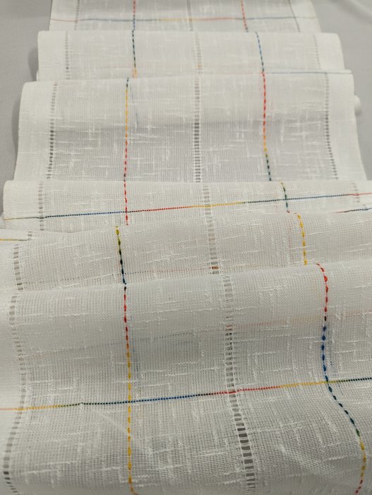 Intera pezza tendina in bouclè cm 1500 x 30 - 窗簾布料