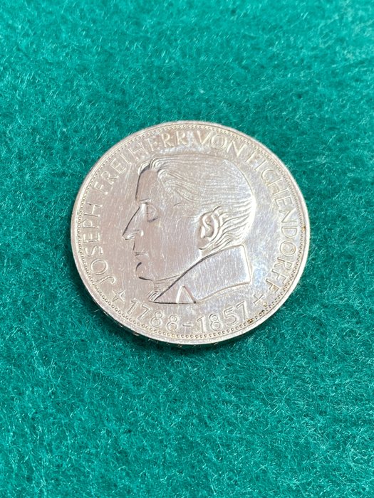 Tyskland, Forbundsrepublikken. 5 Deutsche Mark 1957-J  "Freiherr von Eichendorff"  (Ingen reservasjonspris)