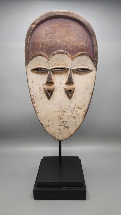 magnífica máscara - Tsogho - Gabón  (Sin Precio de Reserva)