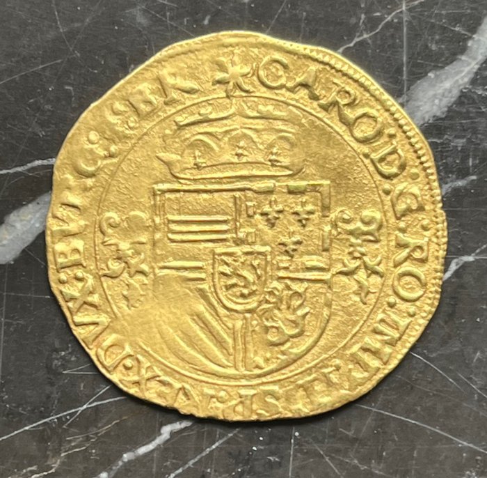 Netherlands, Spanish Netherlands. Karl V. (1519-1556). Gouden zonnekroon / Couronne D’Or au soleil 1545 (zeer zeldzame variant met 5 retrogrades in de datum)