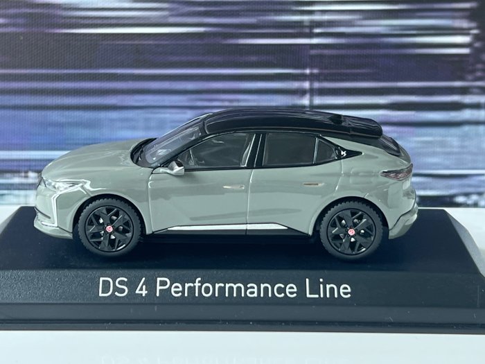 Norev 1:43 - 模型汽车 - DS 4 Performance Line - 照片是描述的一部分！参考编号 170044