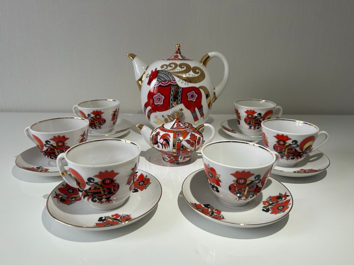 Lomonosov Imperial Porcelain Factory - Koffieservies voor 6 (8) - Porselein, Verguld