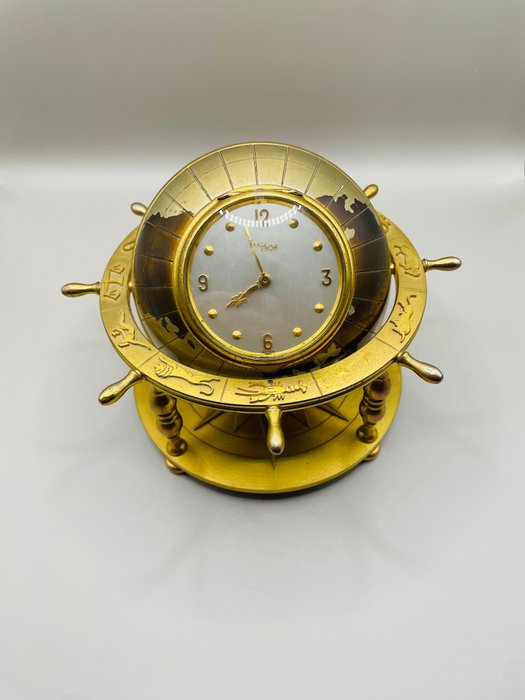 桌鐘 - Imhof , Bucherer, rare 8 day going brass desk clock in the shape of a globe - 黃銅 - 1960-1970
