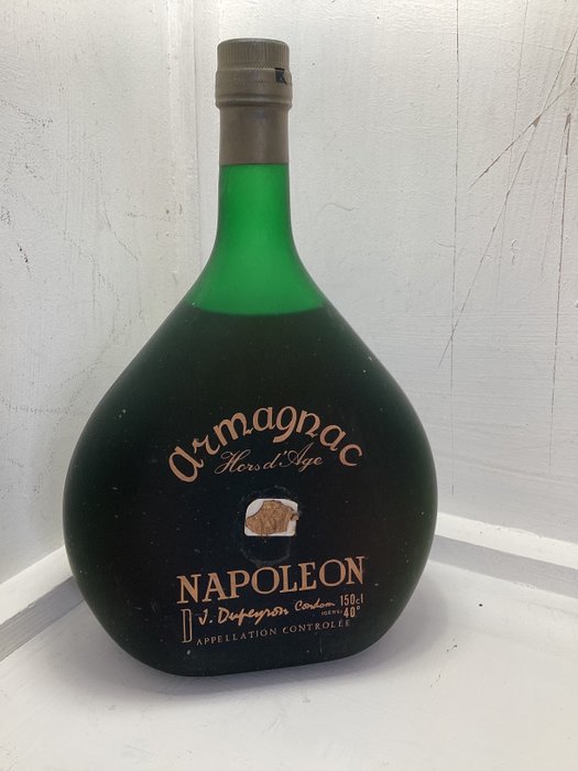 Dupeyron - magnum Napoleon Armagnac Hors d’Age  - b. anii `70, anii `80 - 150 cl